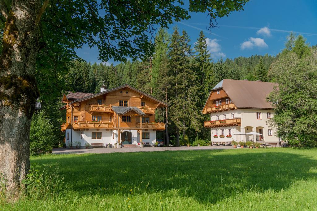 Bio-Holzhaus Und Landhaus Heimat Ramsau am Dachstein Bagian luar foto